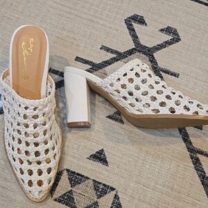 Vintage Havana Liat White Woven Heeled Slide Mules - NWOB Size 8 - $109